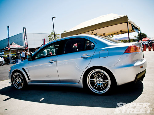 sstp_0911_19+mitsubishi_owners_day_2009+evo_x_left.jpg
