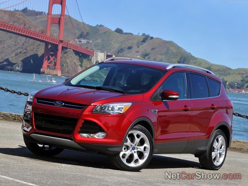 Ford-Escape_2013_1600x1200_wallpaper_10.jpg