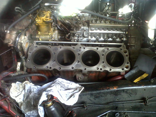v8 nissan.jpg