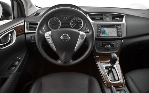2013-Nissan-Sentra-interior1-1024x640.jpg