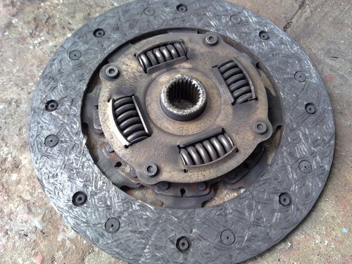 rb25det burnt clutch.jpg