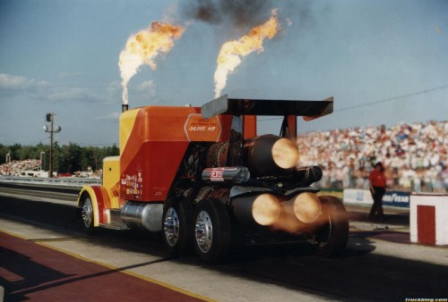 triple-engine-shockwave-jet-truck.jpg