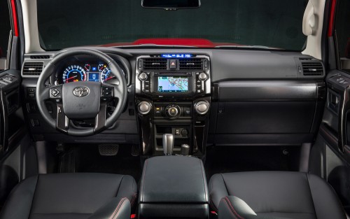 2014-Toyota-4Runner-interior1.jpg