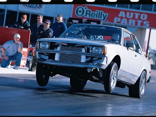 0208_1981_01_z+toyota_carolla_drag+front_end_view.jpg