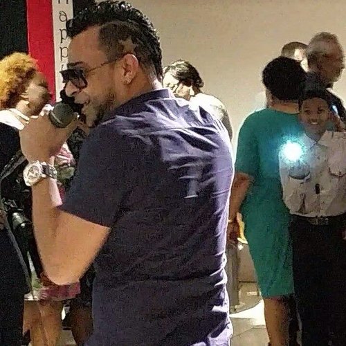 r.jpg