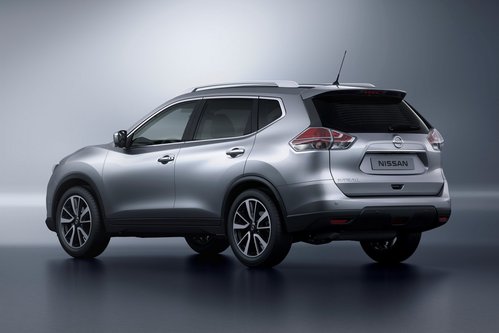 2014-Nissan-X-Trail-Rear.jpg