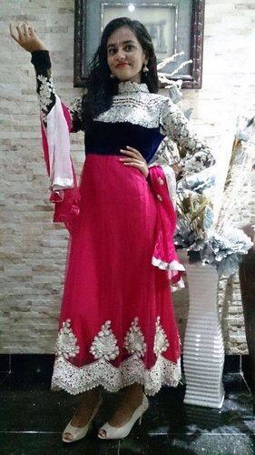 Ashna Chotkan - Suriname.jpg