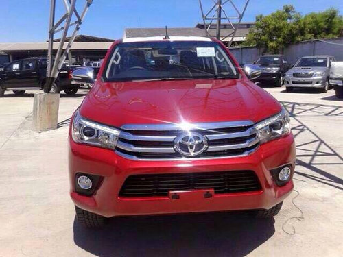 Toyota-HiLux-11.jpg