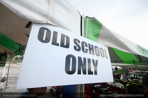 2011!v8-car-show-24-07-11!162218-lyden_thomas_800x534 - Copy.jpg