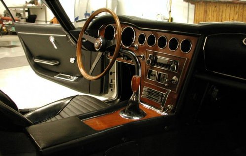 2000 GT Interior.jpg