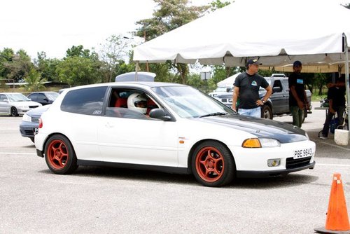 Civic at Dex 1.jpg