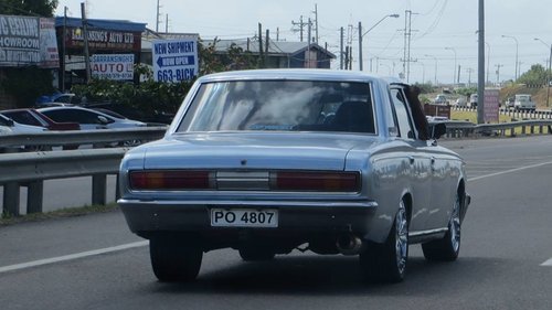 Old Toyota Crown.jpg
