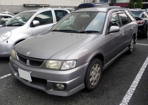Nissan_Wingroad_X_(Y11)_front.JPG