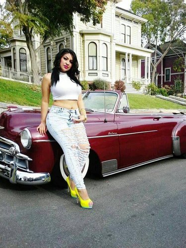 6658ffc87cbeeebf0f88757da76fb6a1--latina-models-lowrider.jpg
