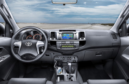 2012-Toyota-Hilux-3.jpg