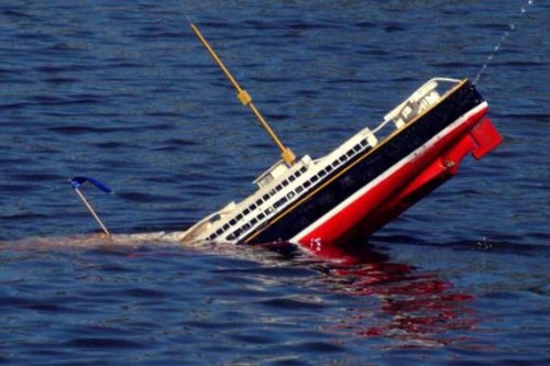 sinking-ship.jpg