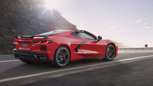 2020-chevrolet-corvette-c8-01.jpg