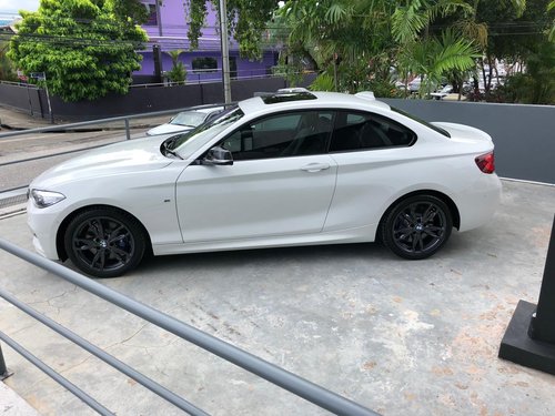 bmw01.jpg