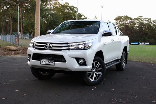 2018-Toyota-HiLux-SR5-ute-white-1200x800-(1).jpeg