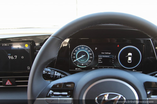 2021_Hyundai_Elantra_10.jpg