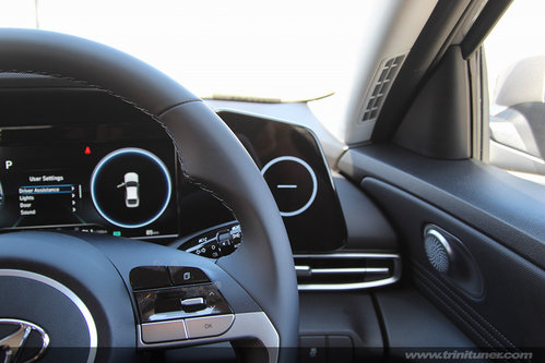 2021_Hyundai_Elantra_11.jpg