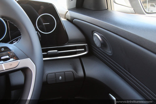 2021_Hyundai_Elantra_13.jpg