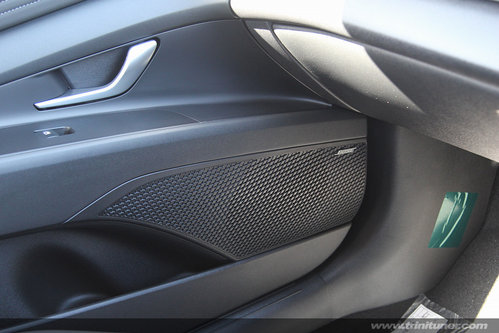 2021_Hyundai_Elantra_15.jpg