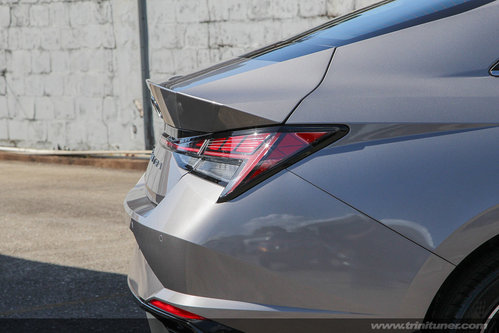 2021_Hyundai_Elantra_19.jpg