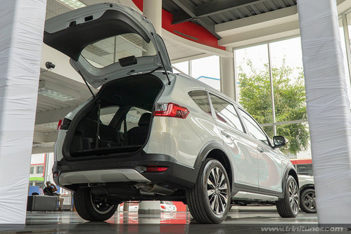 2022_Honda_BR_V_31.jpg