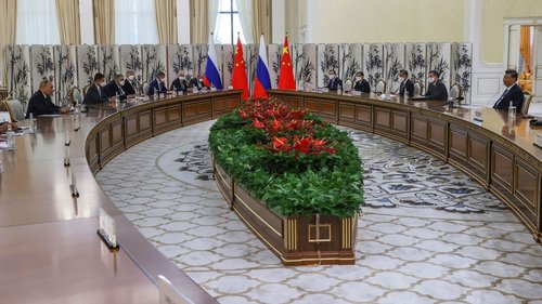 220915084530-01-putin-xi-uzbekistan-meeting-0915.jpg