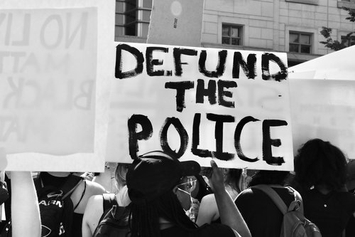 Defund_the_police.jpg