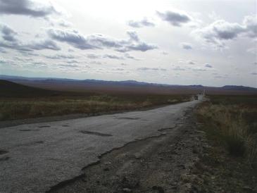 main-mongolia-road.jpg