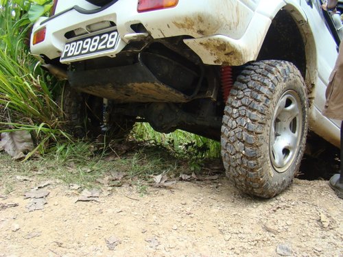 vitara flexing.JPG