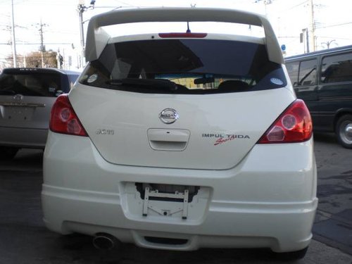 Tiida JC11 1.jpg