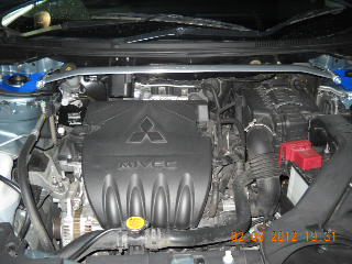 strut bar front.JPG
