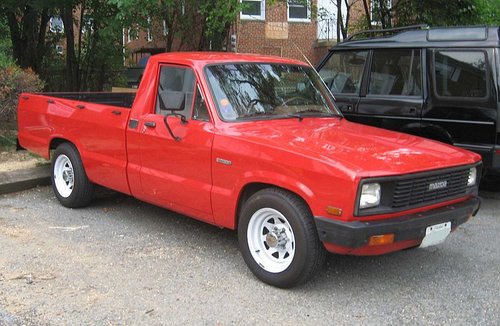 800px-Mazda-B2000.jpg